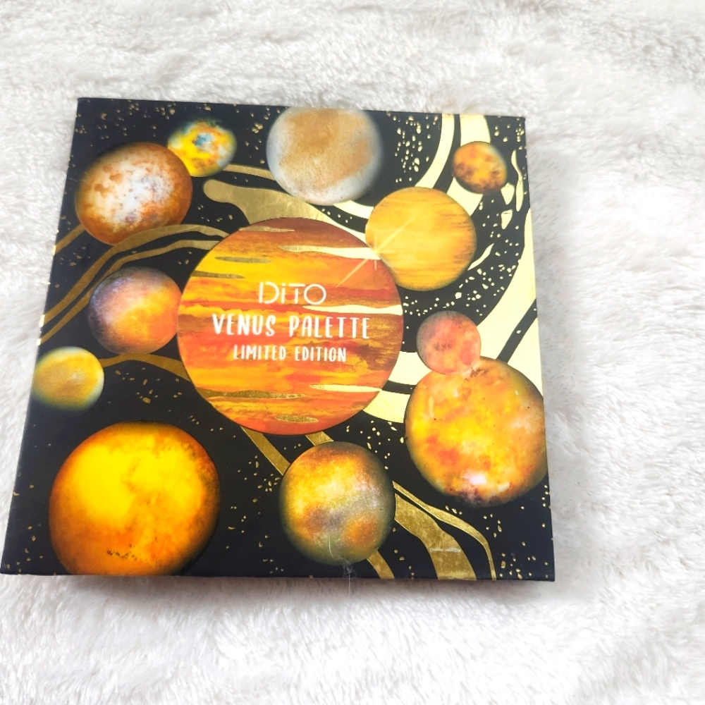 DITO Venus Eyeshadow Palette